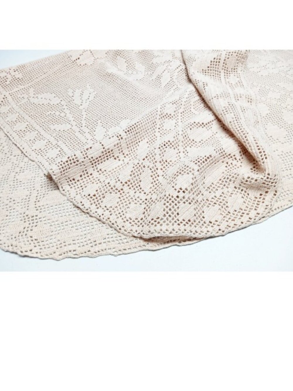 Lace table centre, Very fine cotton filet crochet, Beige color